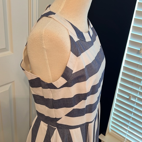 Eliza J Striped Halter Dress - Picture 2 of 8
